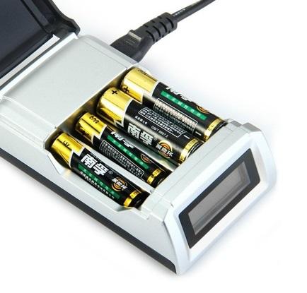 Интелигентно зарядно за акумулаторни /презареждаеми/ батерии 4