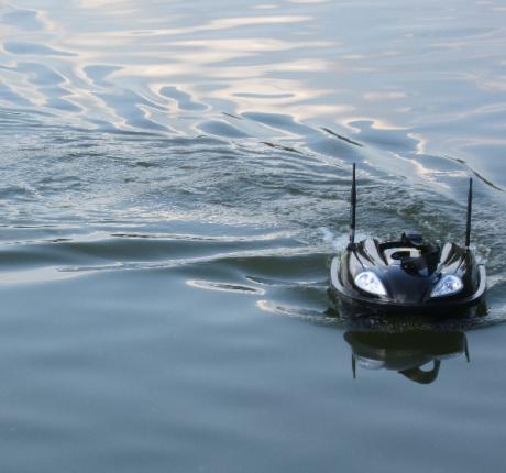 Лодка за захранка Малка 5