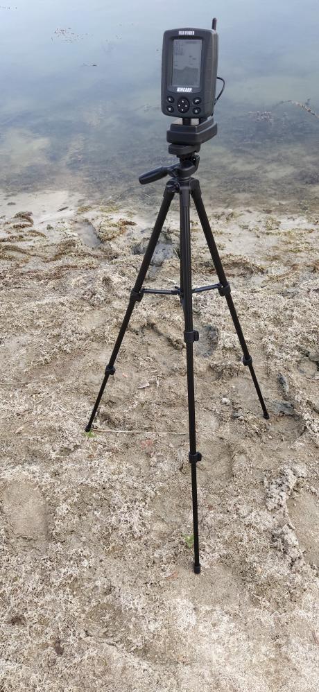 трипод /стойка за дисплея на сонар/ 2